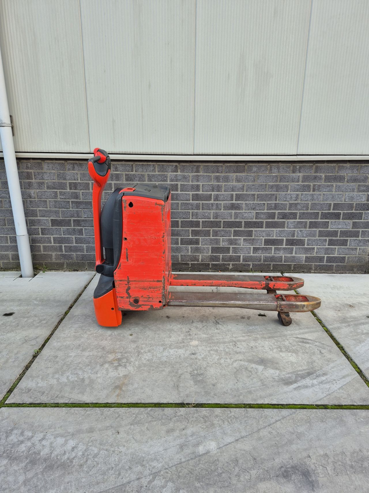 Linde T18 bj 2019 1218 uur accu bj 2020