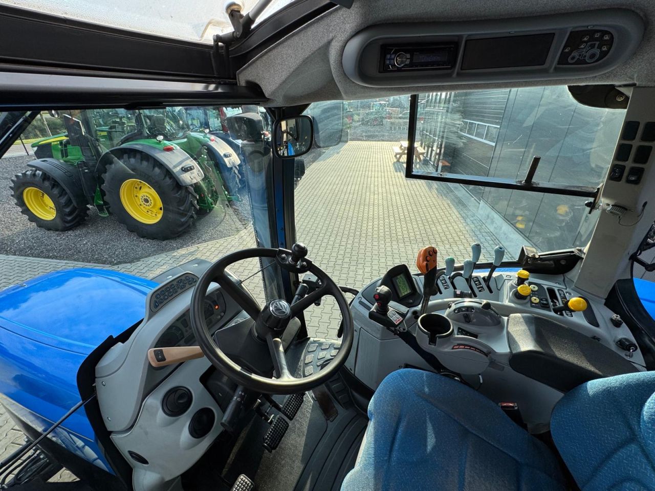 New Holland T6080
