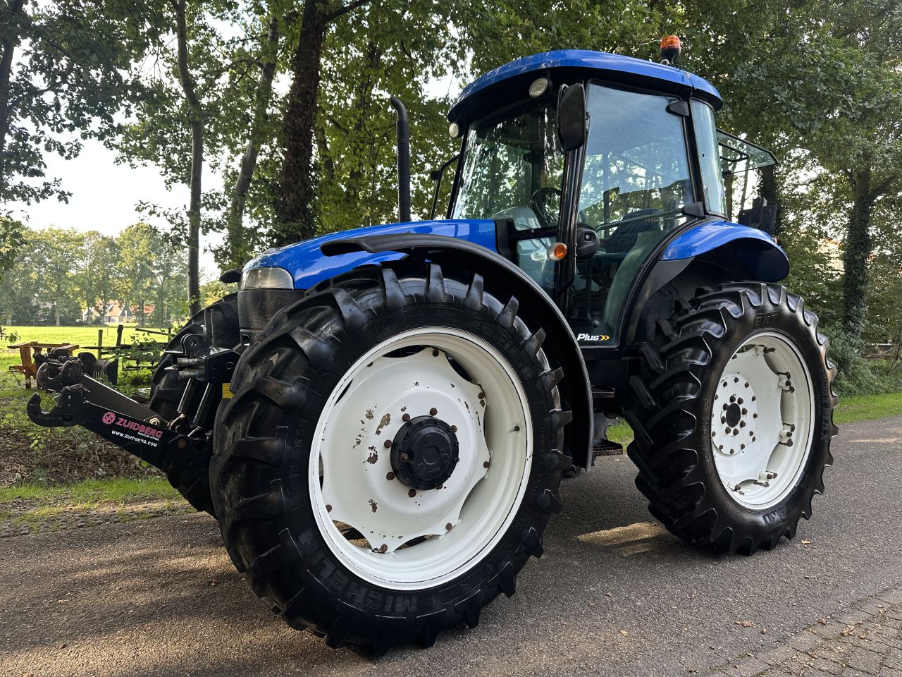New Holland TD5050 Portaal trekker high clearance trekker