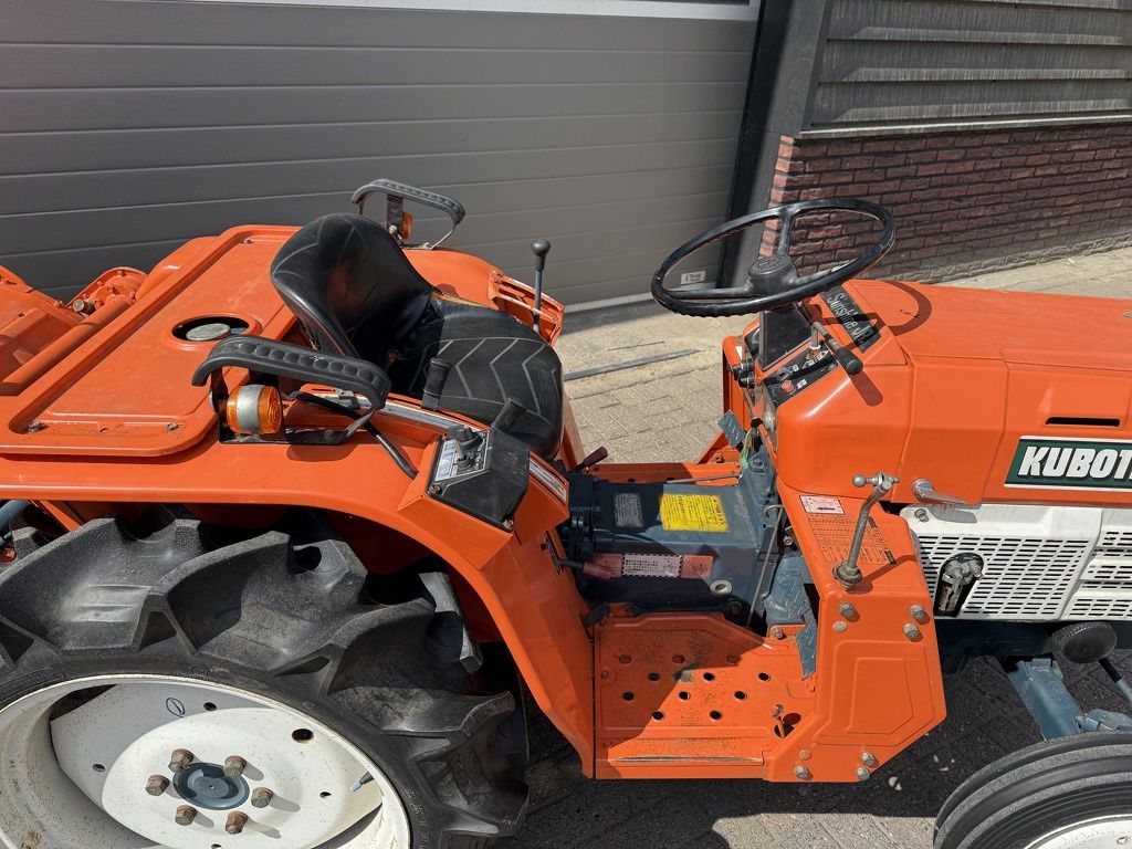 Kubota B1902 19 PK 2WD minitractor incl frees