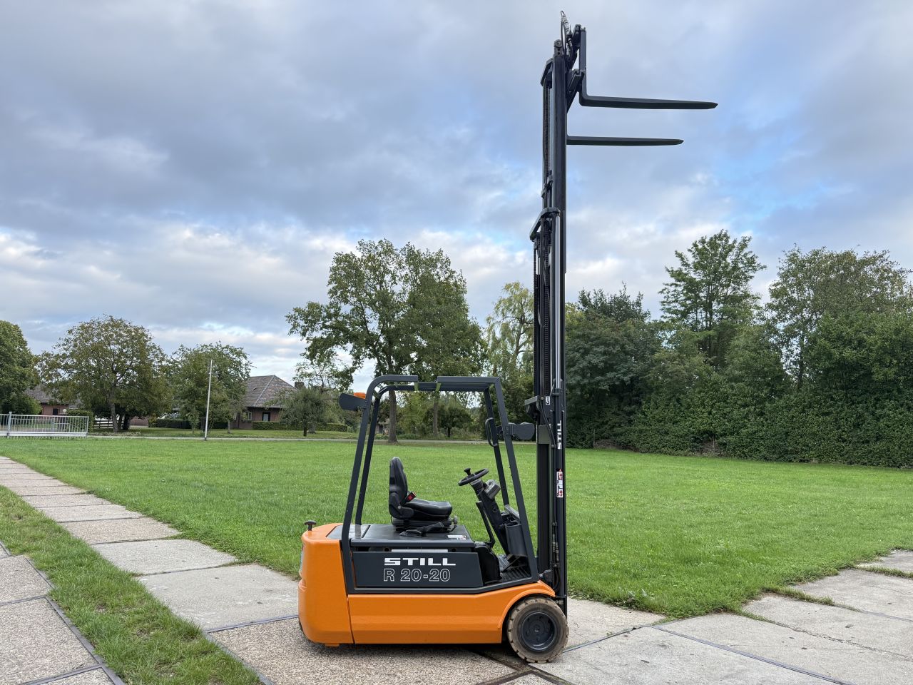 Still 2 tonner elektrisch 3-delig Sideshift keuring non marking