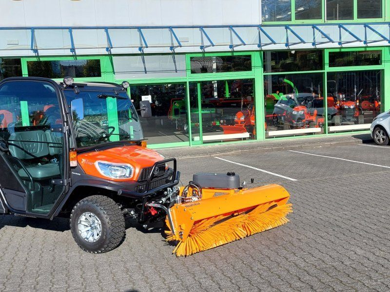 Kubota RTVX-1110