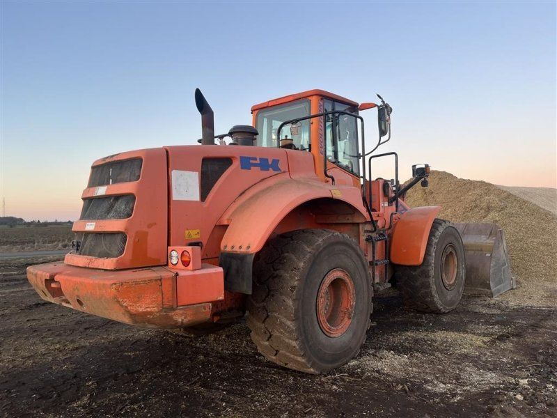 Fiat-Kobelco W270