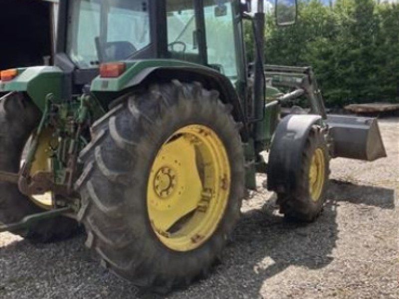 John Deere 6400