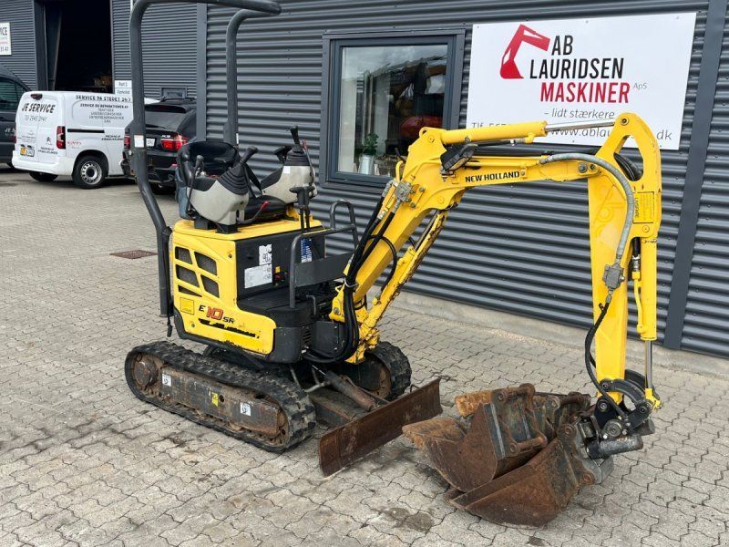 New Holland E10SR Tiltman og 3 skovle
