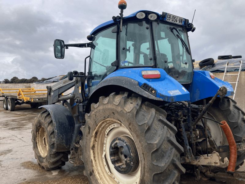 New Holland TRACTEUR NH T5.115