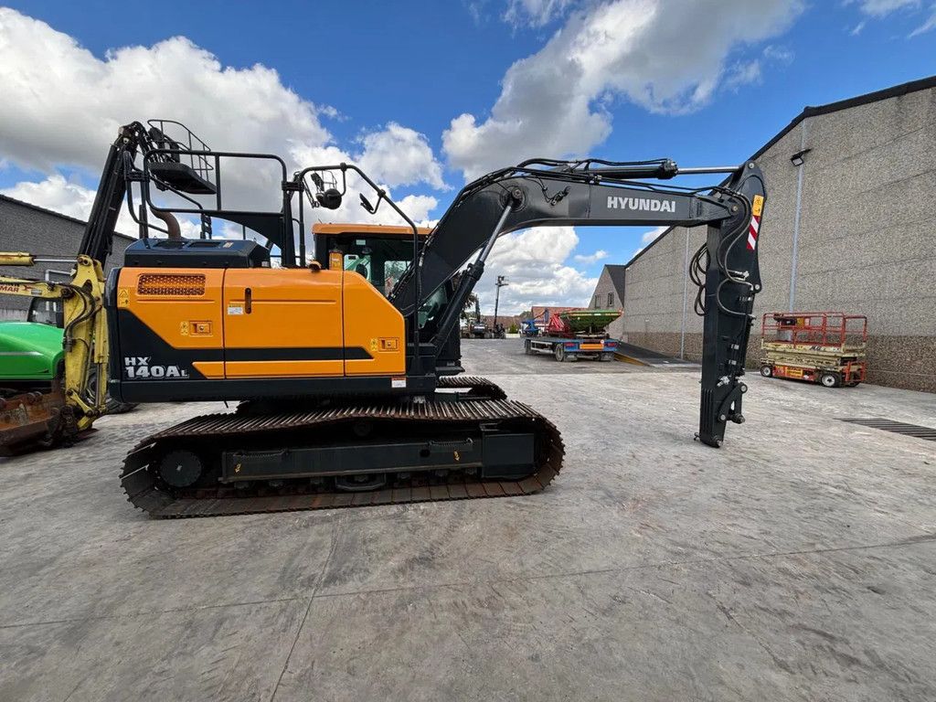 Hyundai HX140AL