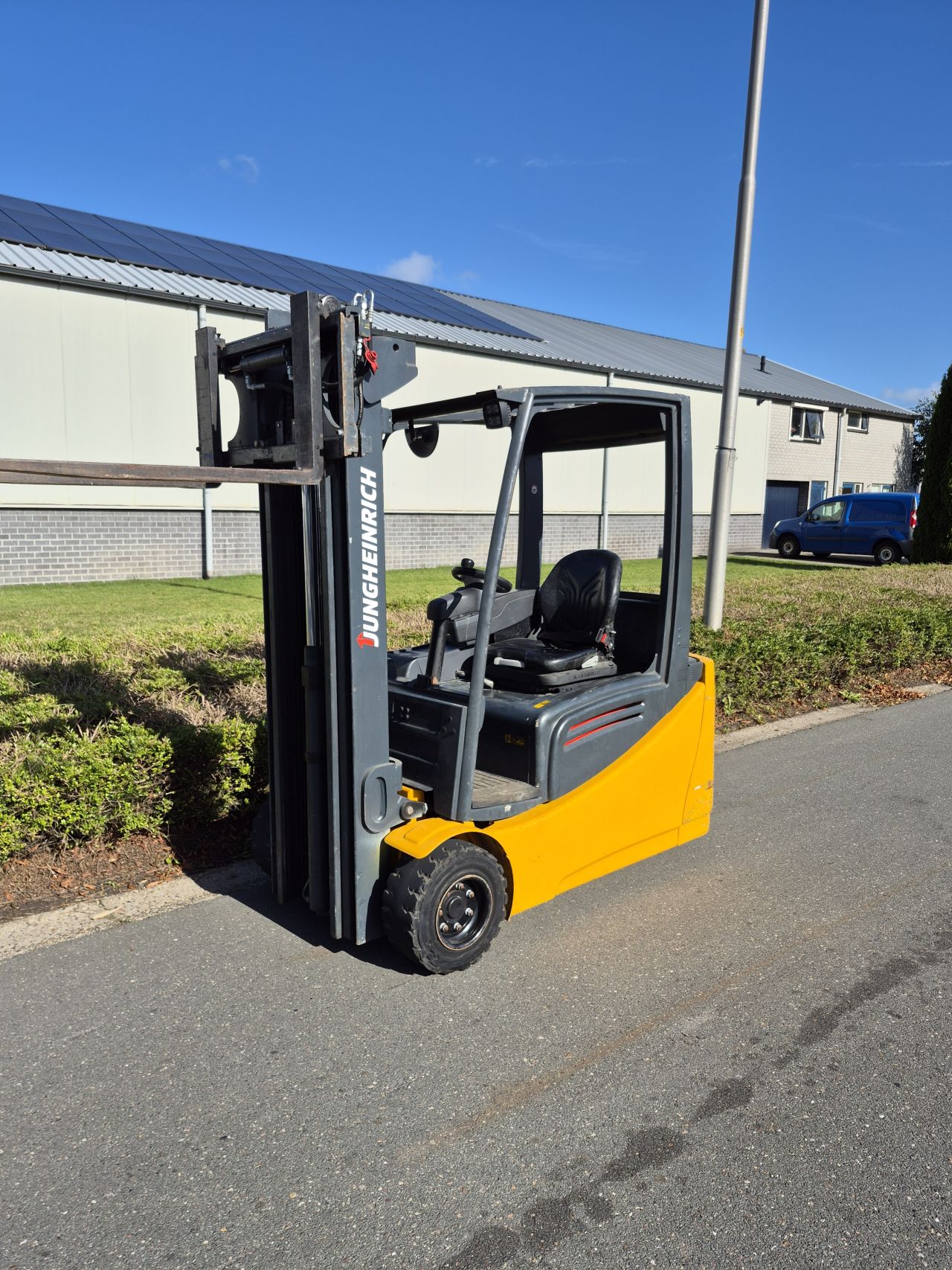 Jungheinrich EFG 218 triplex sideshift 4e functie bj 2014