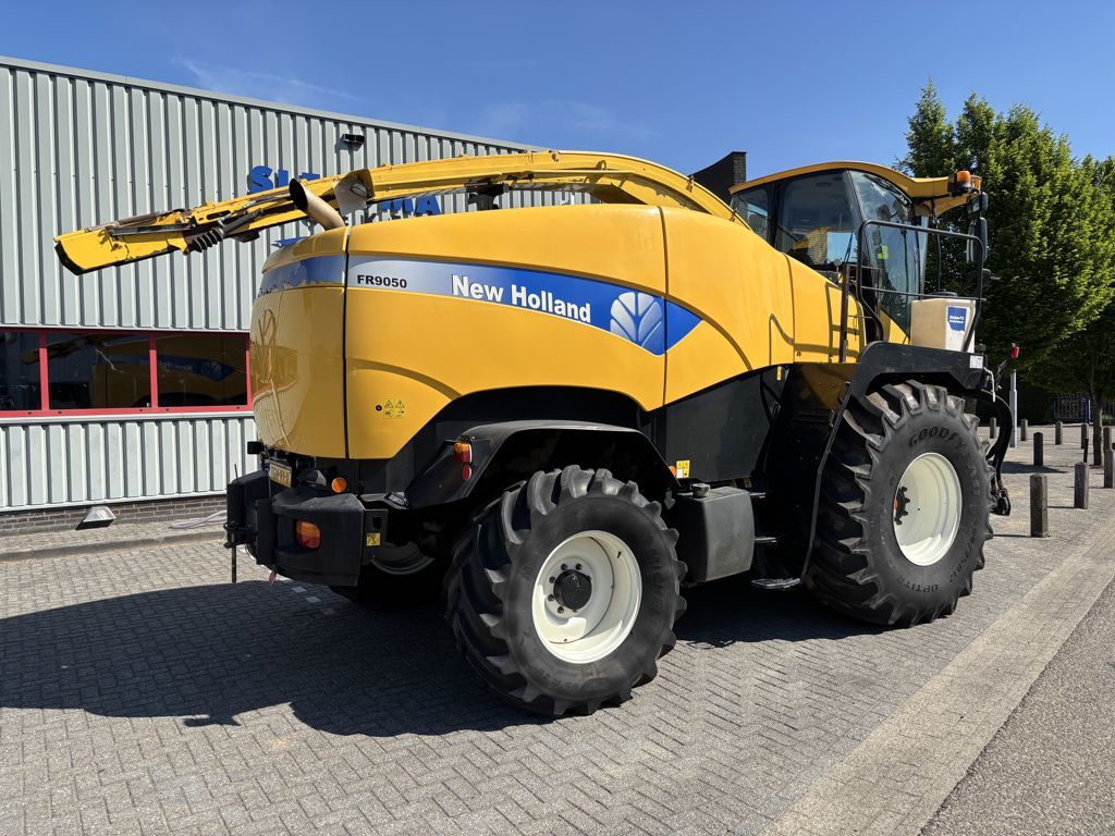 New Holland FR9050