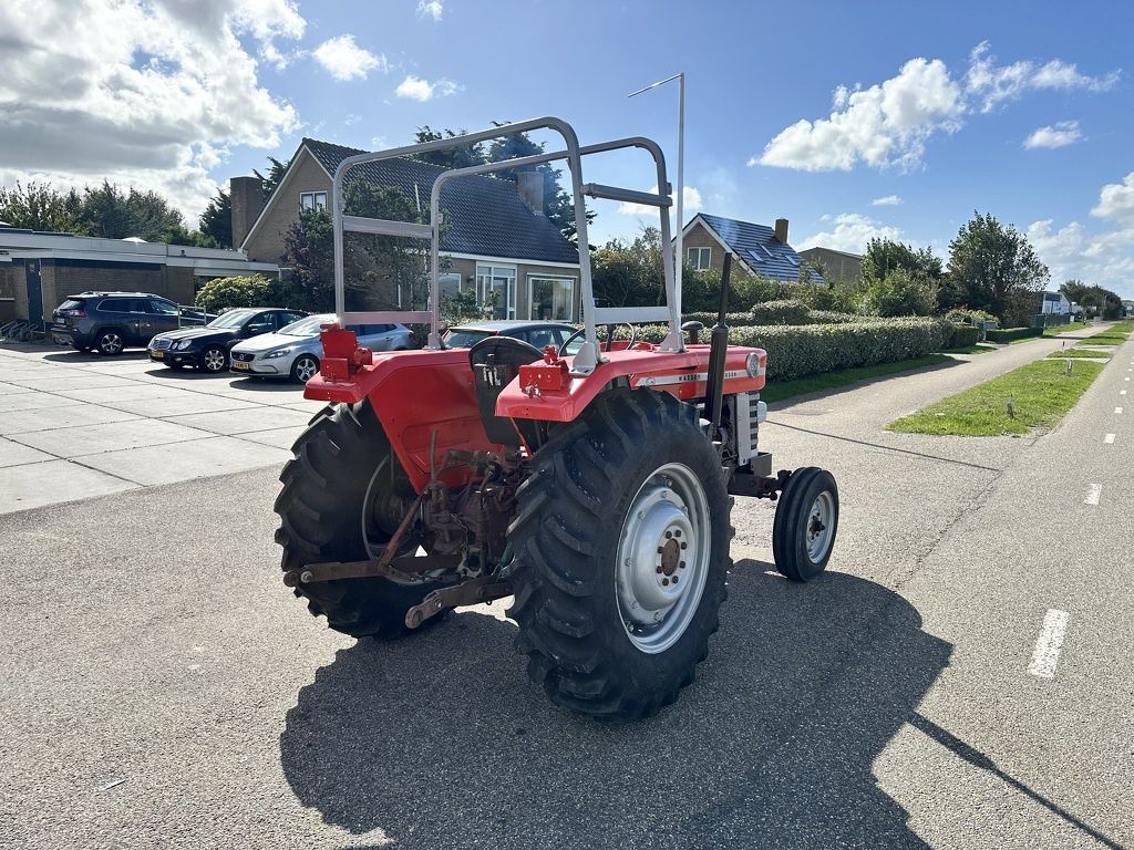 Massey-Ferguson 165