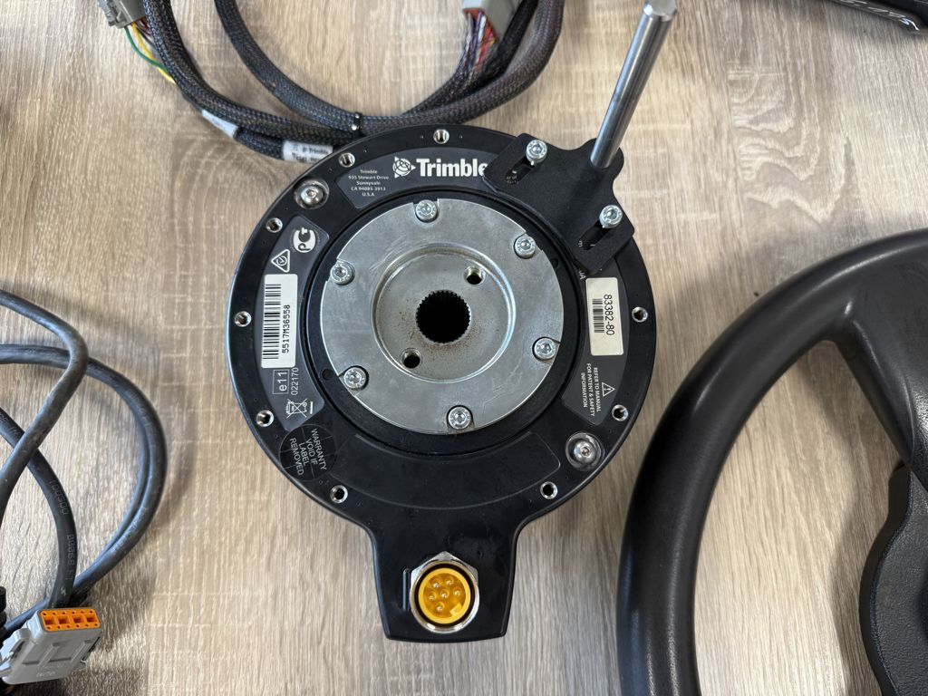 Trimble GFX-750 / New Holland FM-750 GPS