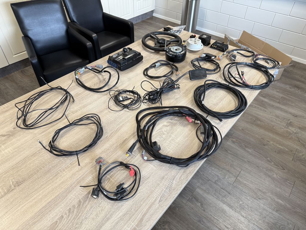 Trimble GFX-750 / New Holland FM-750 GPS