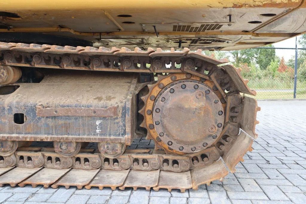 Caterpillar 320 GC 07A | JAPAN BUILT | TILT BUCKET | TOOTH BUCKET
