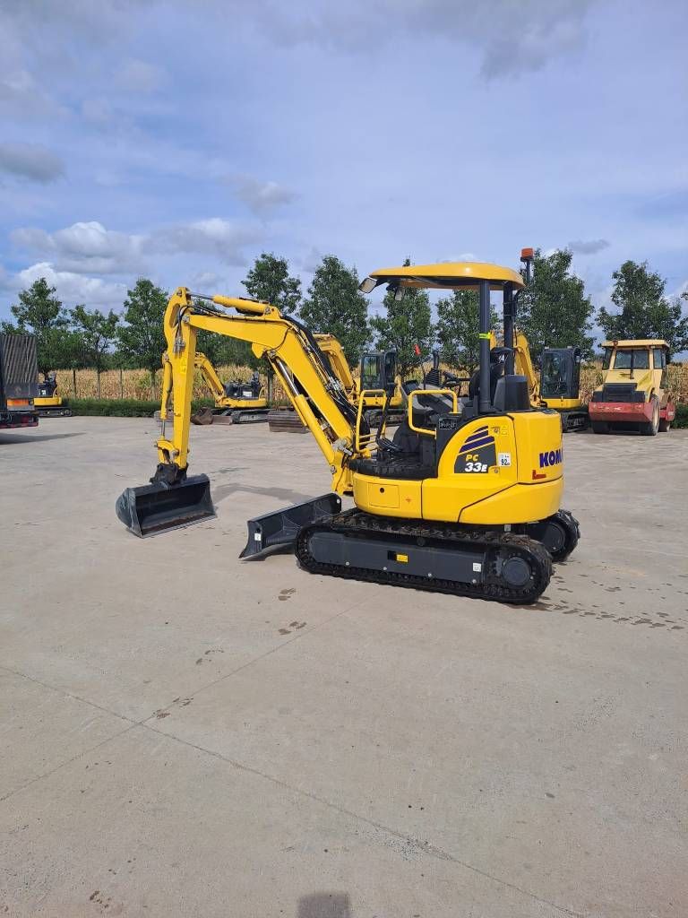 Komatsu PC33E-6
