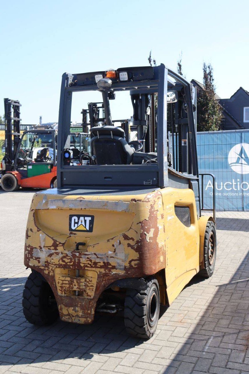 Forklift Caterpillar 2EP8000 Electric 2650kg 4.85m