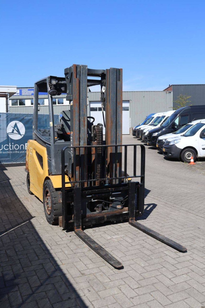 Forklift Caterpillar 2EP8000 Electric 2650kg 4.85m