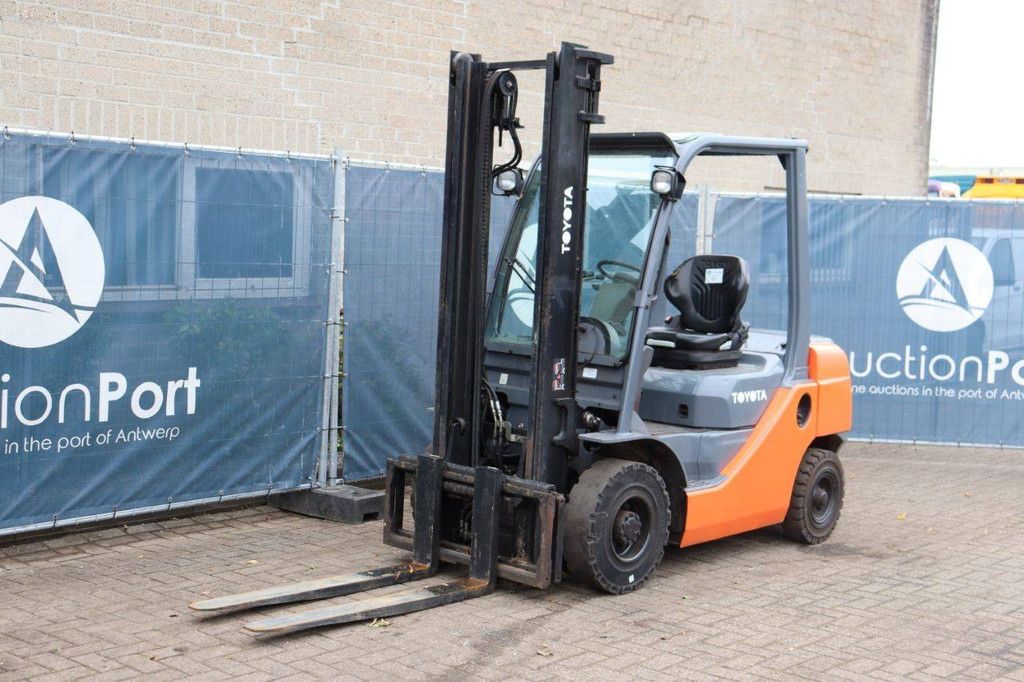 Forklift Toyota 02-8FDF25 Diesel 2500kg 3.7m 2009