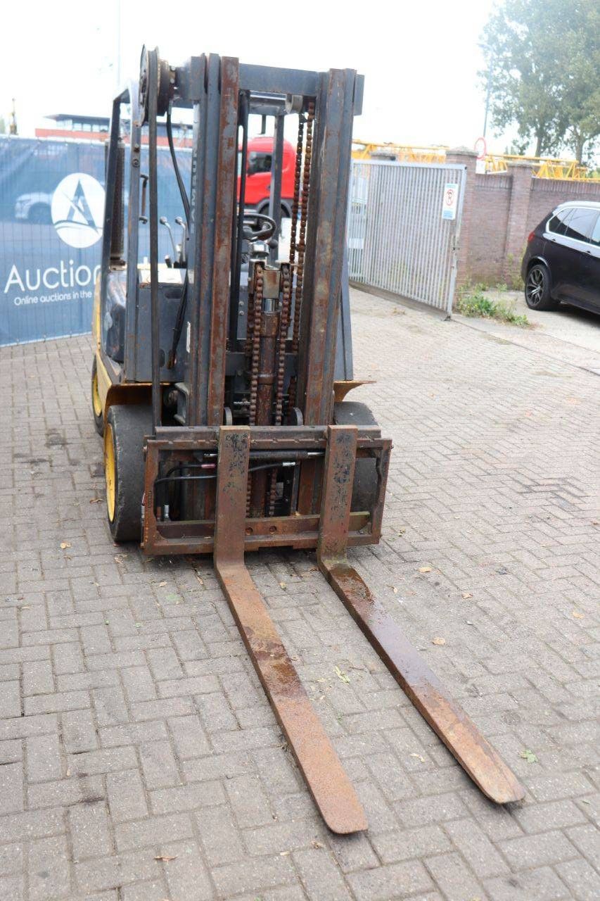 Forklift UN AL30 Diesel 2500kg 4.5m 1997
