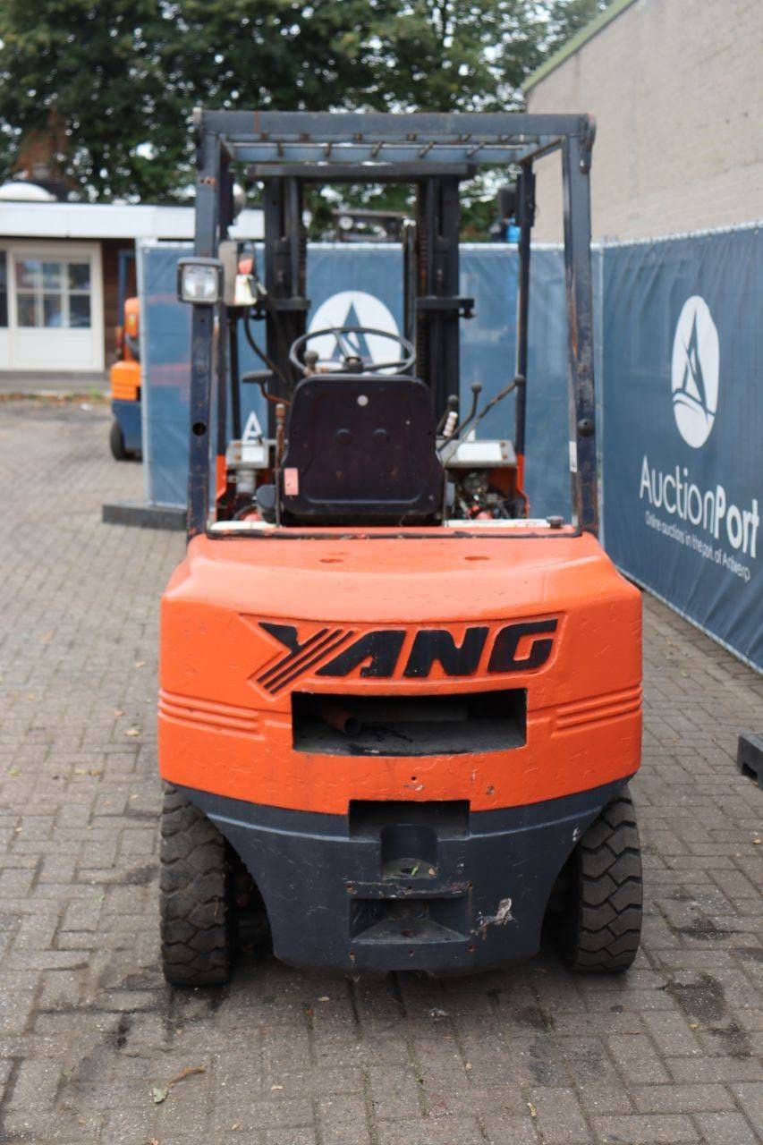 Gabelstapler Yang FD-25 Diesel 2500kg 4,08m 1994