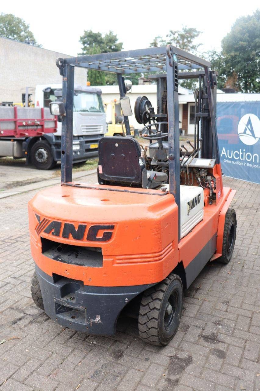 Gabelstapler Yang FD-25 Diesel 2500kg 4,08m 1994