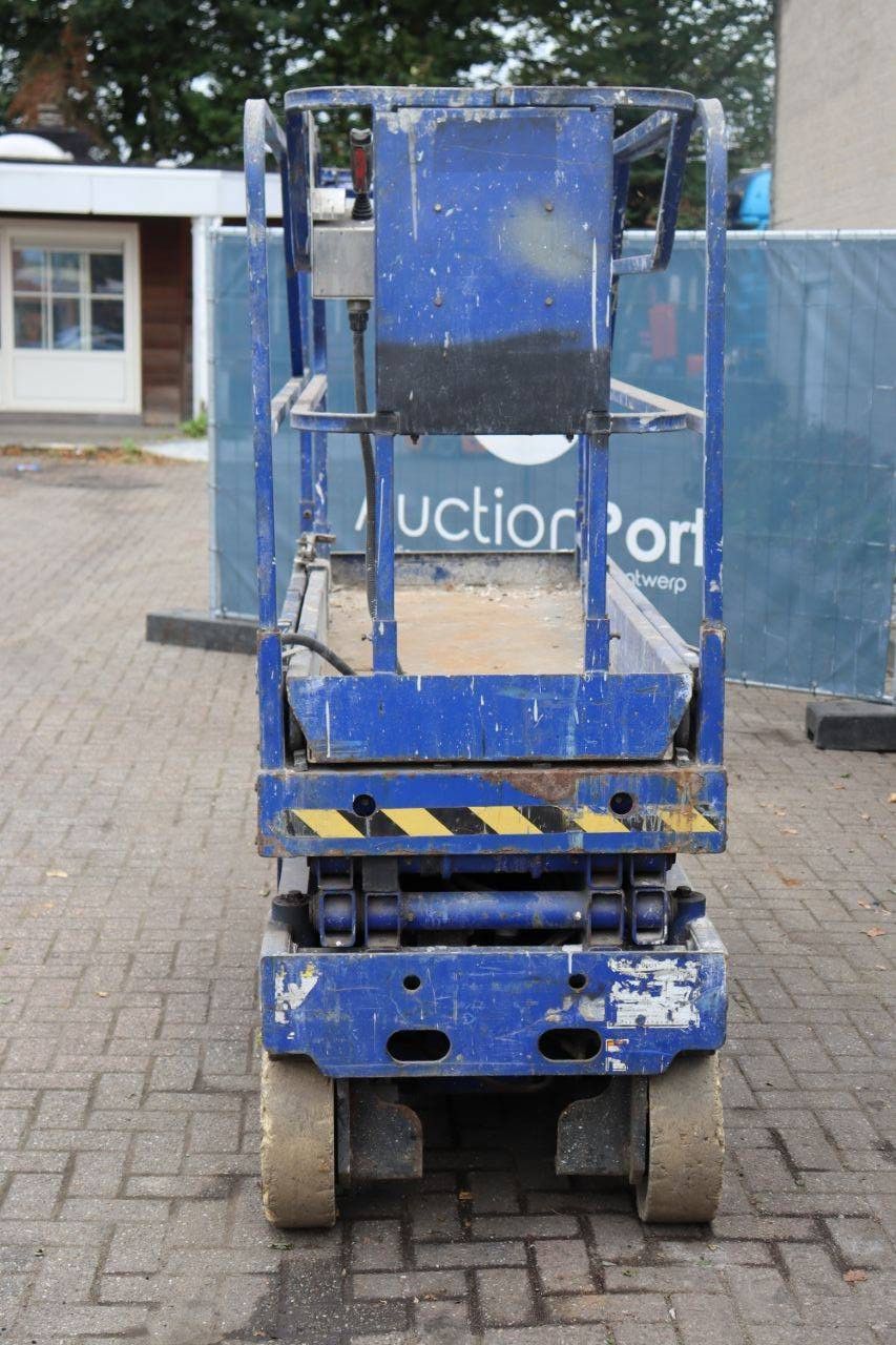 Scissor lift Haulotte Compact 8 Electric 8.2m