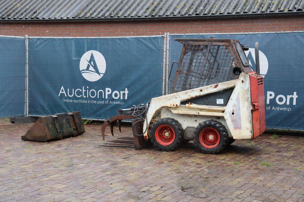 Skid steer loader Clark Bobcat 443 Diesel 1985 (Margin)