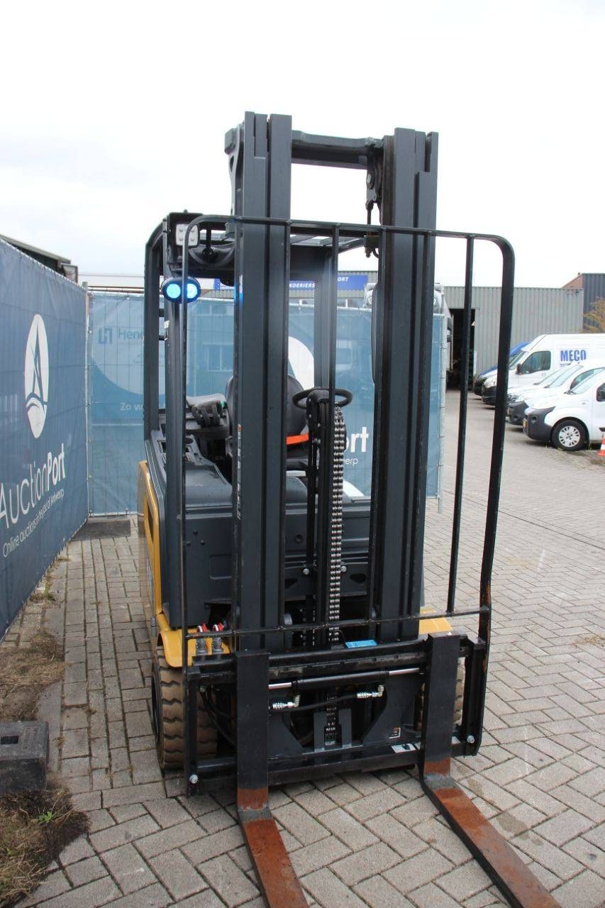 Forklift Caterpillar 2ET4000 Electric 4000kg 4.8m