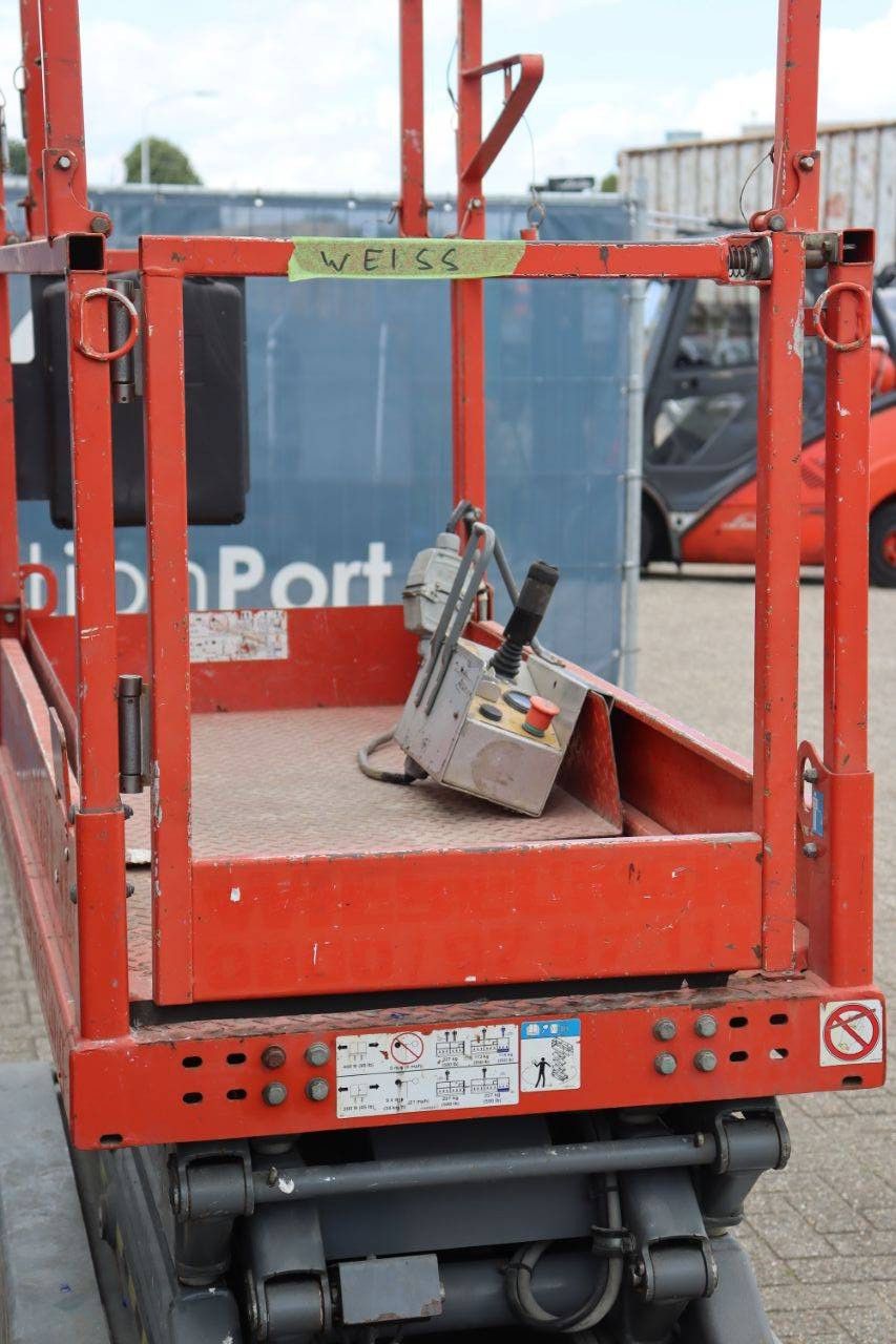 Scissor lift Skyjack SJIII 3219 Electric 7.79m 2015