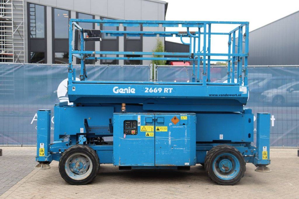 Scissor lift Genie GS2669RT Diesel 10m 2013