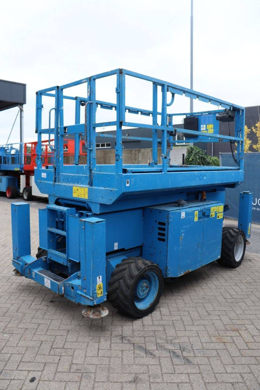 Scissor lift Genie GS2669RT Diesel 10m 2013