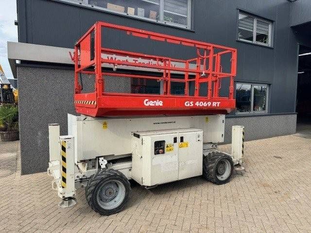 Scissor lift Genie GS4059RT Diesel 14m 2014