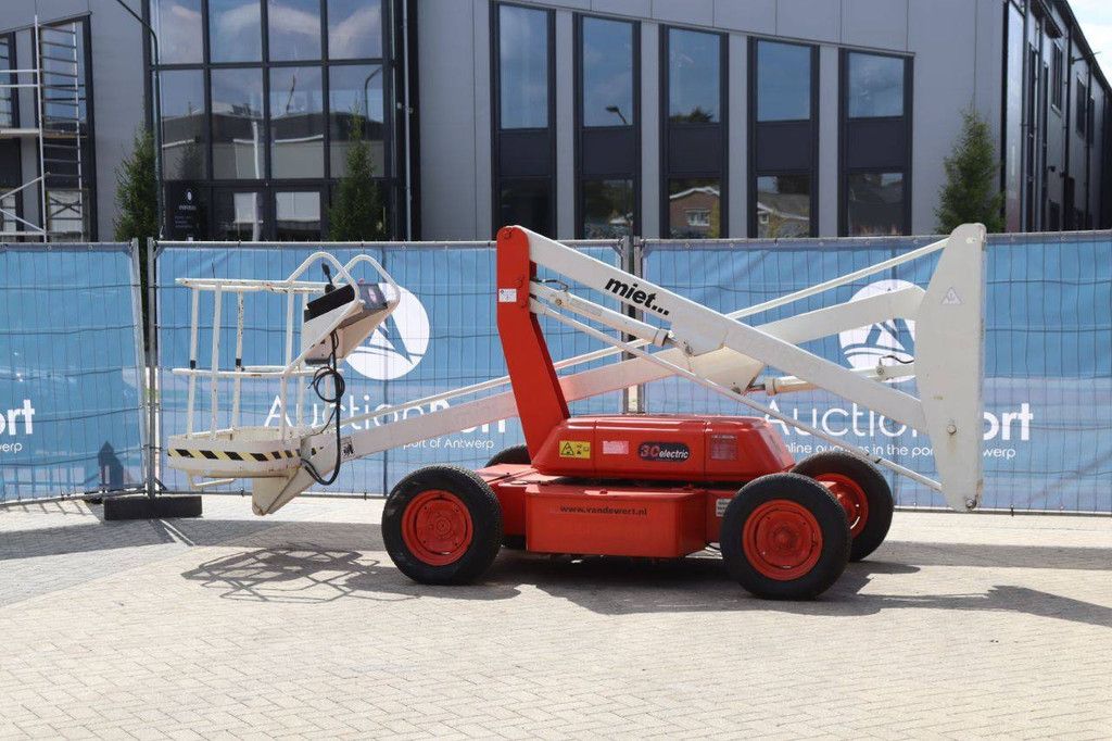 Knikarmhoogwerker JLG 30E Elektrisch 11.1m 1999