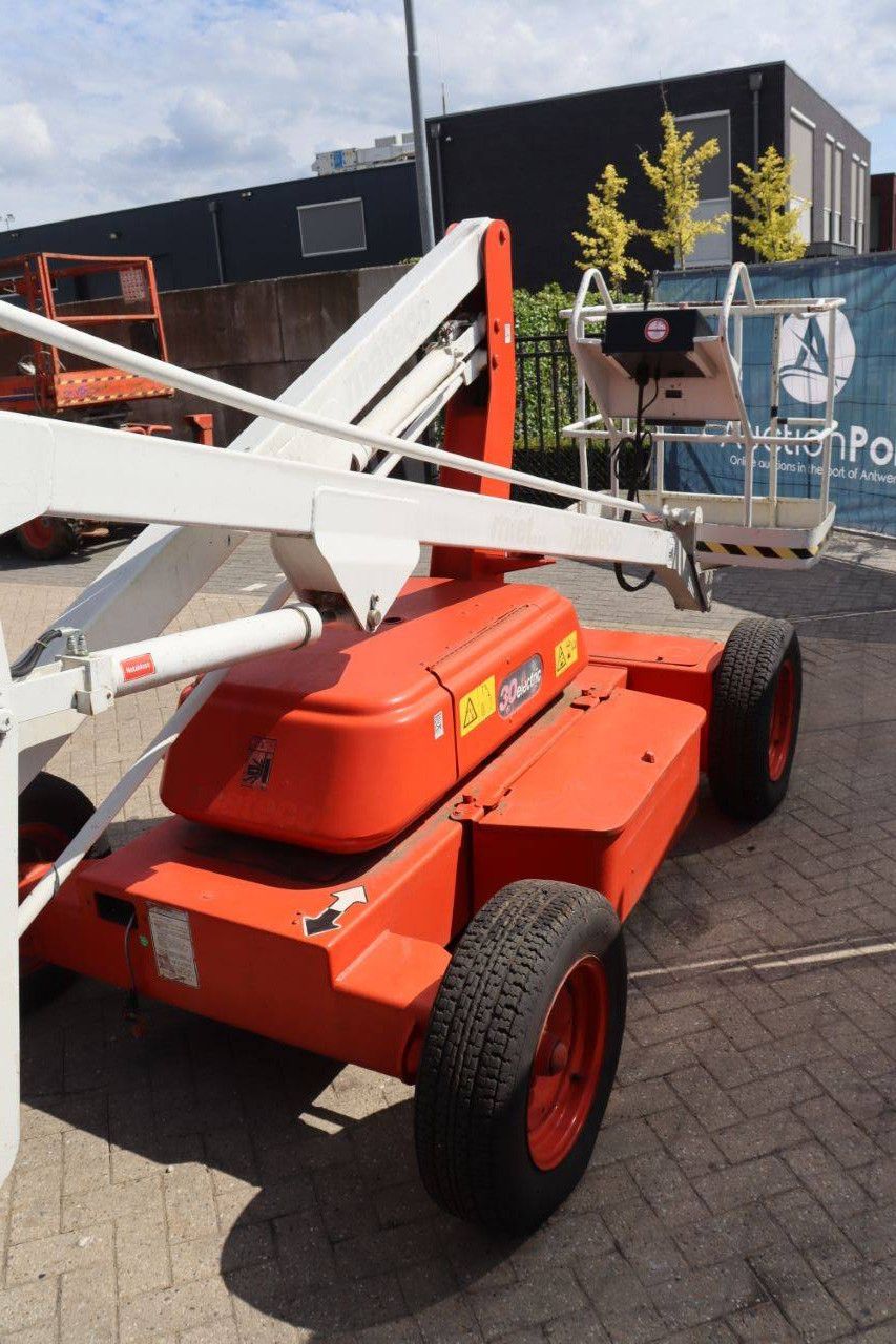 Knikarmhoogwerker JLG 30E Elektrisch 11.1m 1999