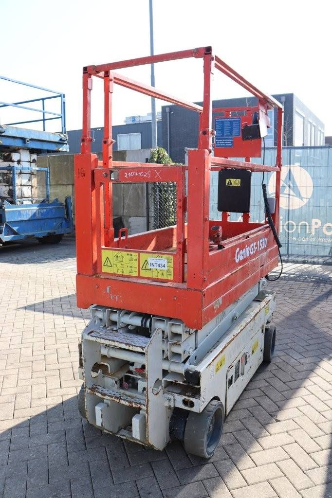 Scissor lift Genie GS1530 Electric 6.6m 2013