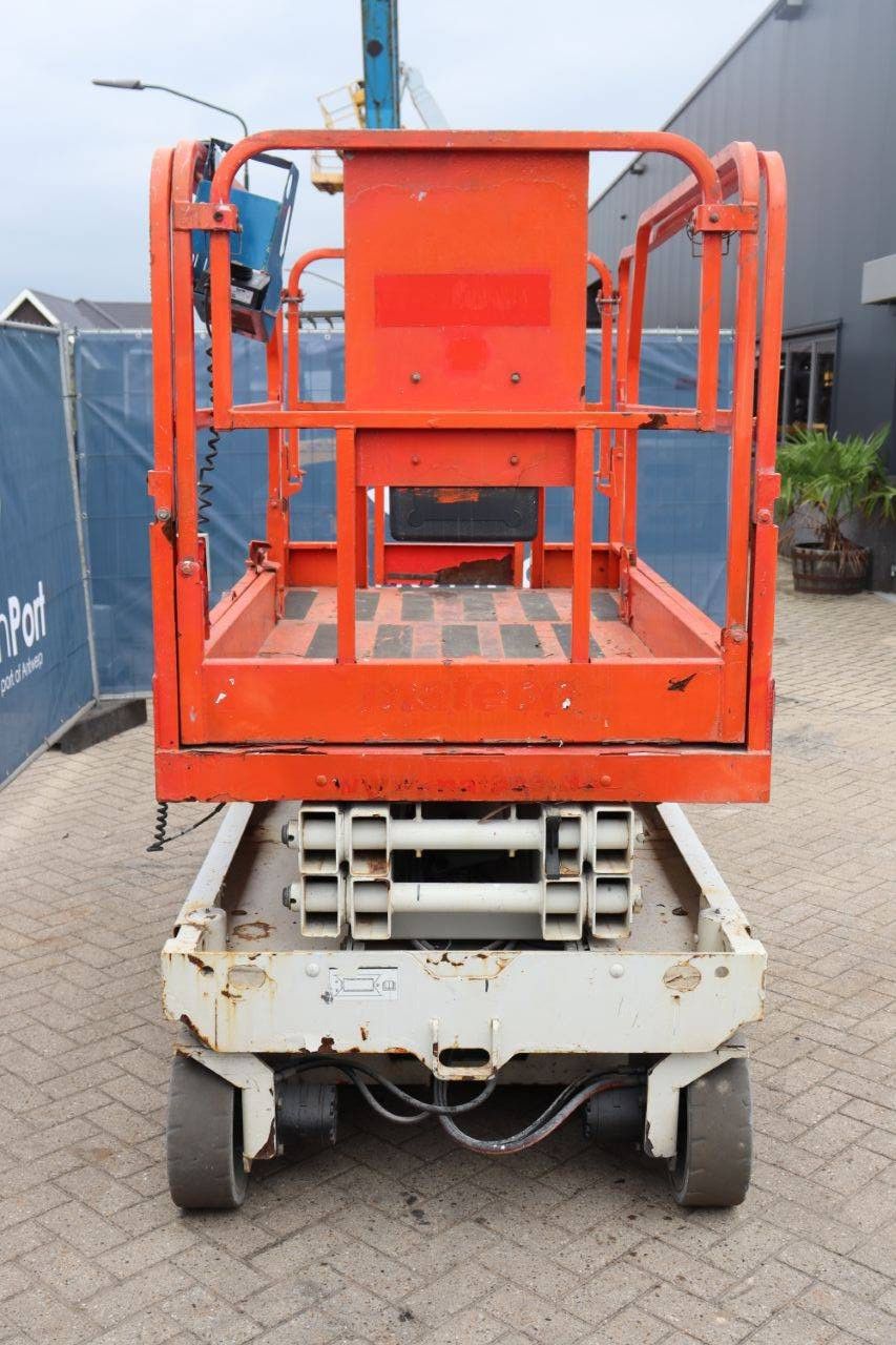 Scissor lift Genie GS2046 Electric 8m 2012