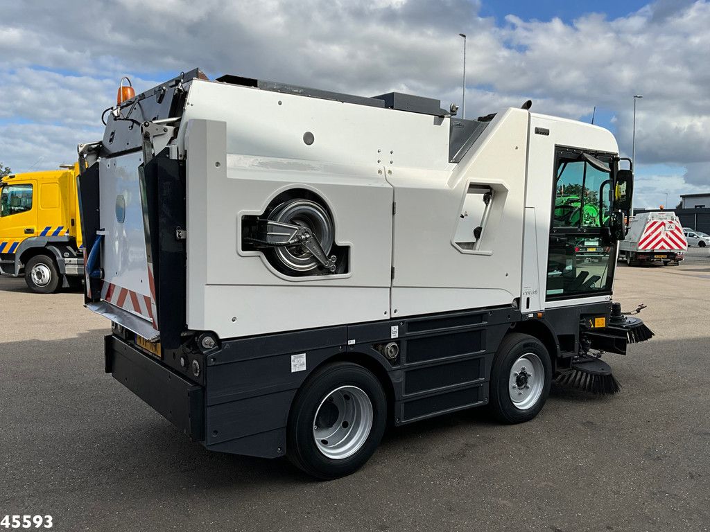 Schmidt Compact 400 Euro 6 with 3-rd brush