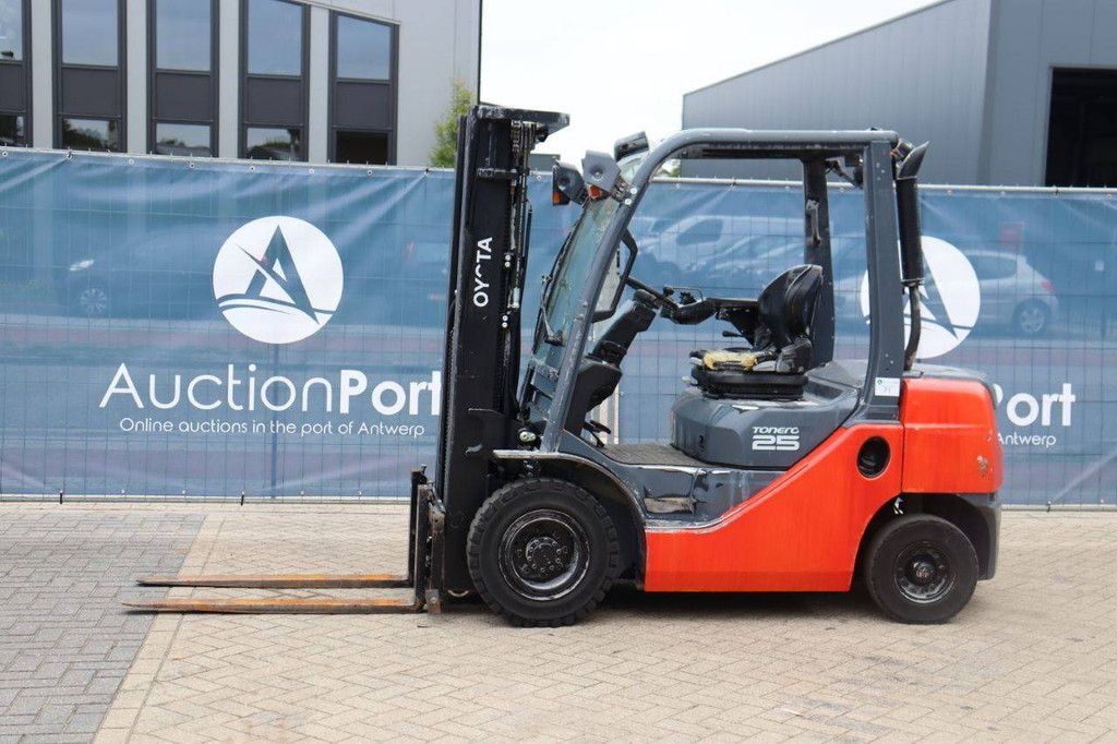 Forklift Toyota 06-8FD25F Diesel 2500kg 5m 2020