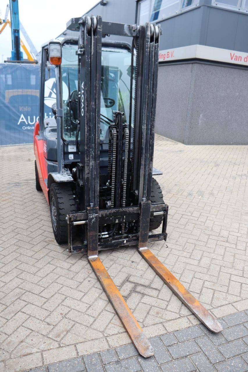 Forklift Toyota 06-8FD25F Diesel 2500kg 5m 2020