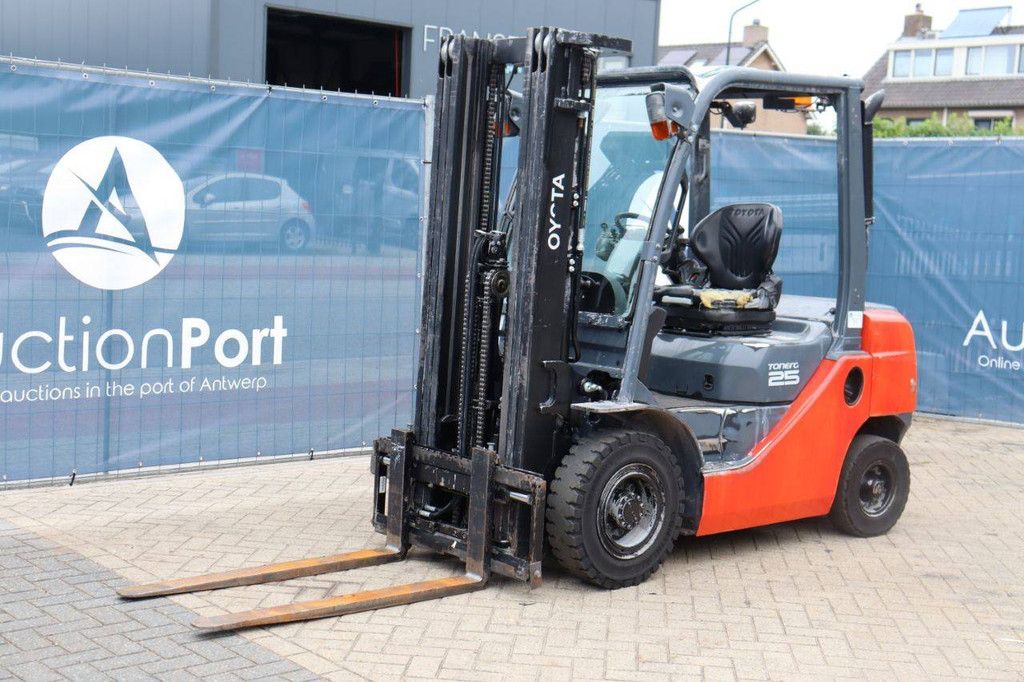 Forklift Toyota 06-8FD25F Diesel 2500kg 5m 2020