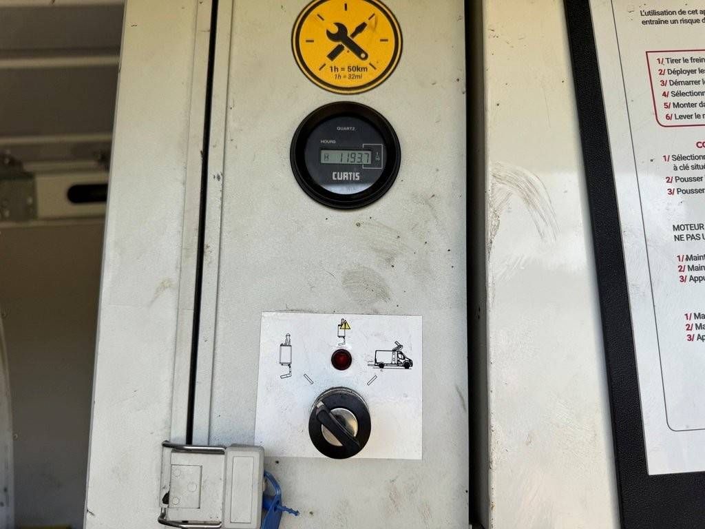 Truck mounted aerial platform Renault Master 2.3DCI Diesel 13m 2020