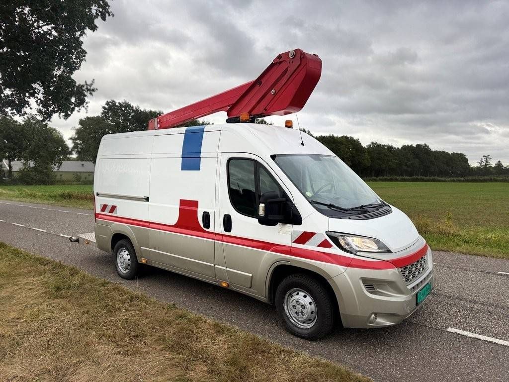 Peugeot Boxer 2.0HDI Diesel 13m 2018 Self-Propelled Aerial Work Platform