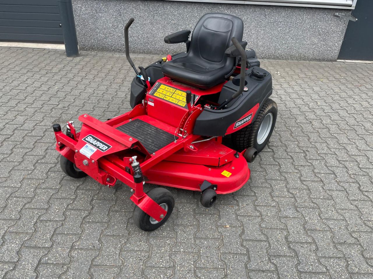 Snapper ZTX 300 Zero-Turn zitmaaier