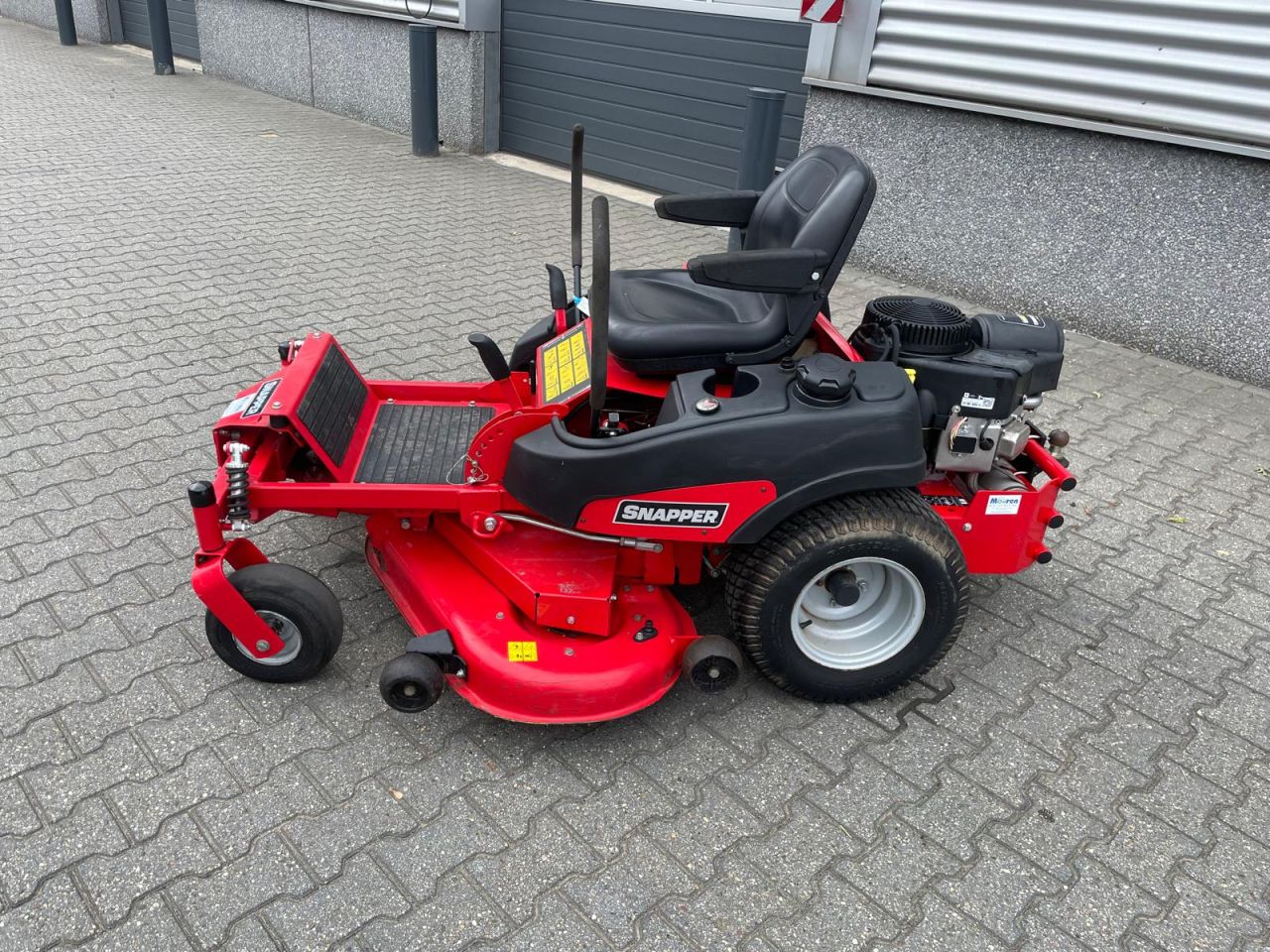 Snapper ZTX 300 Zero-Turn zitmaaier