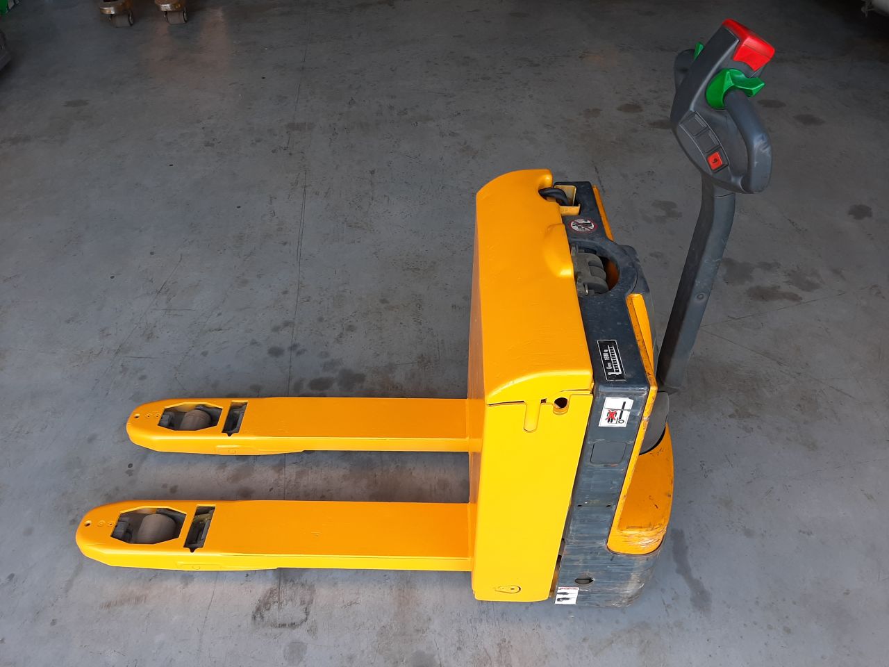 Jungheinrich elektrische palletwagen eje116 accu bj 2022
