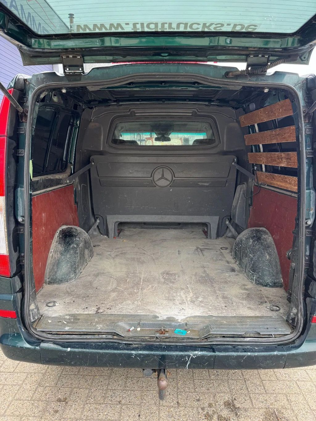 Mercedes-Benz Vito **111CDI-6SEATS-AUTOMATIC**