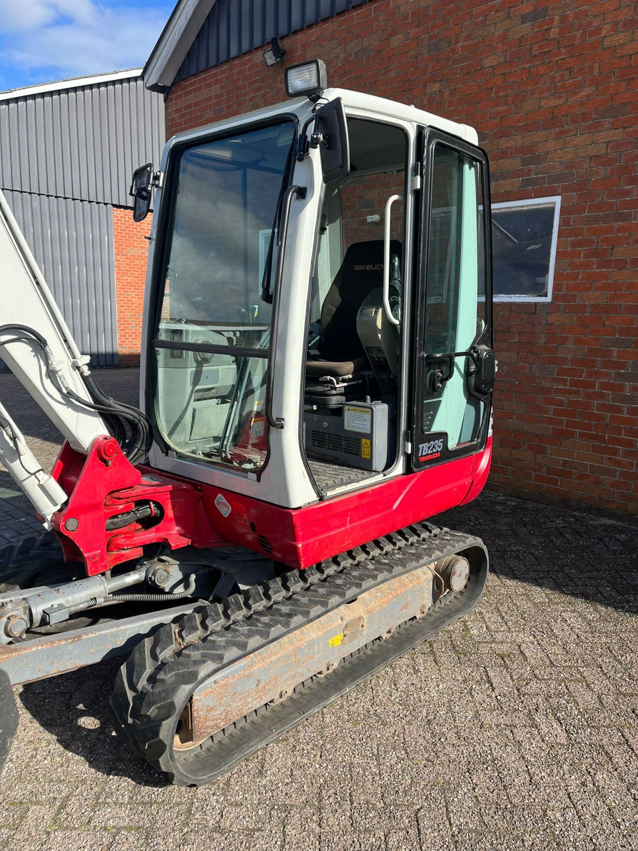 Takeuchi tb235 2013 graafmachine kraan minigraver