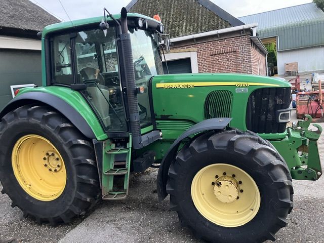 John deere 6920