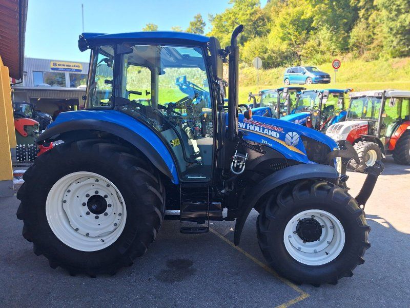 New Holland T4.95