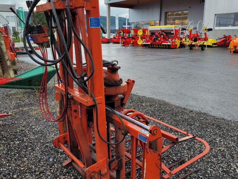 Kuhn B 1201 E