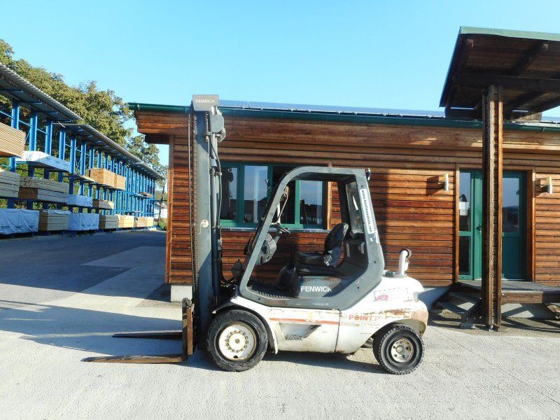 Linde H30D-03 ( Perkins Motor ) SS + 4. Kreis
